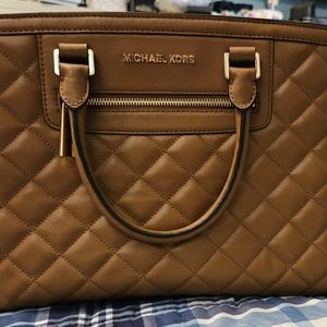 NWOT MICHAEL KORS SELMA BAG